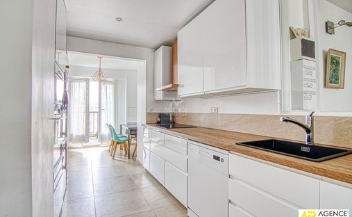 Castle for Sale in Versailles, Île-de-France, France