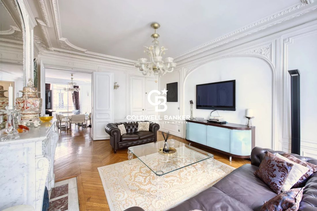 Apartment in Chaillot, Paris 16e Arrondissement, Paris 2 - 16880029