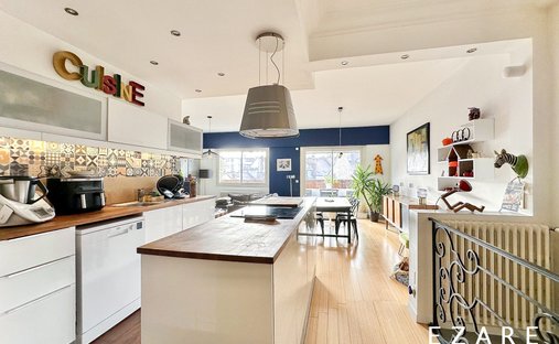 Castle for Sale in Dijon, Bourgogne-Franche-Comté, France