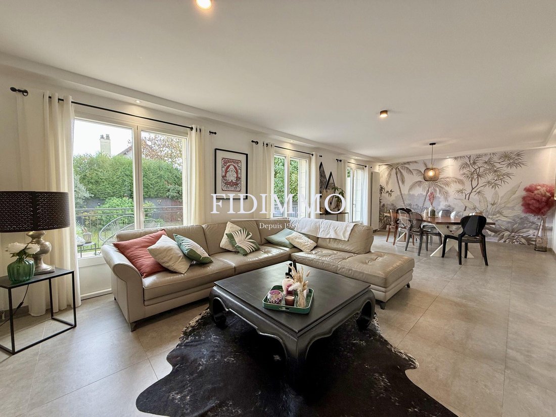 House in Chennevieres-sur-Marne, Ile-de-France, France 3 - 16574595