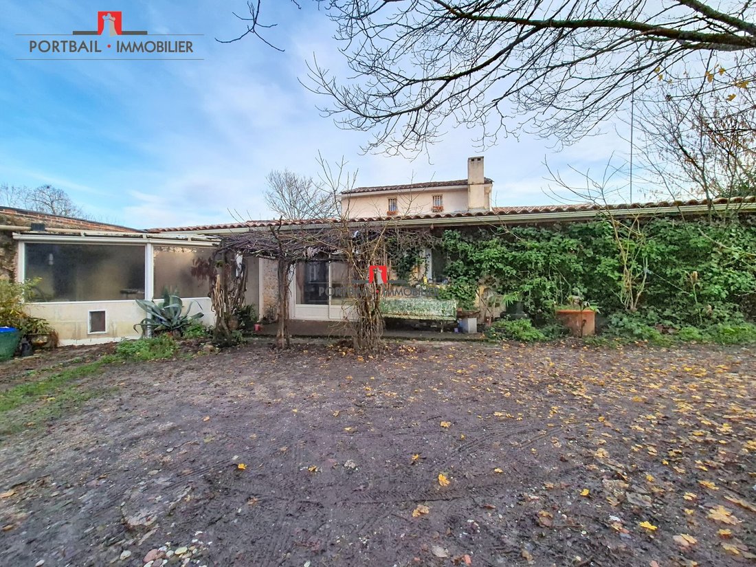 House in Centre Ville, Blanquefort, France 2 - 16888361