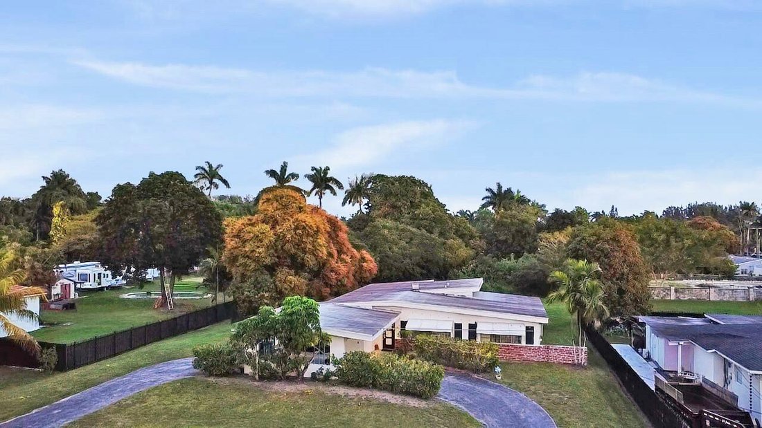 House in Miami, Florida, United States 1 - 16633910
