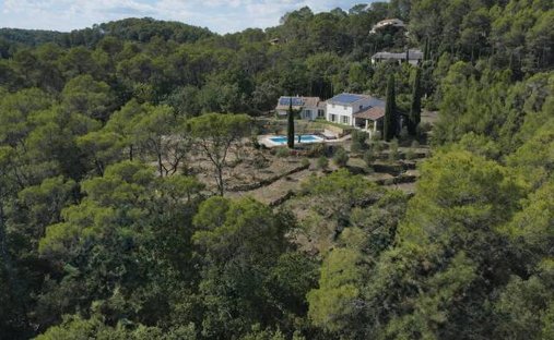 Chateau In Provence With Guest House And 13 Ha Land