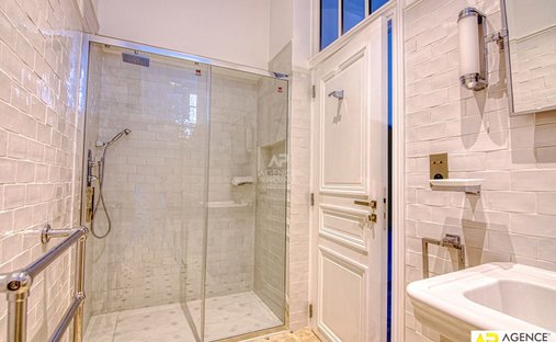 Castle for Sale in Versailles, Île-de-France, France