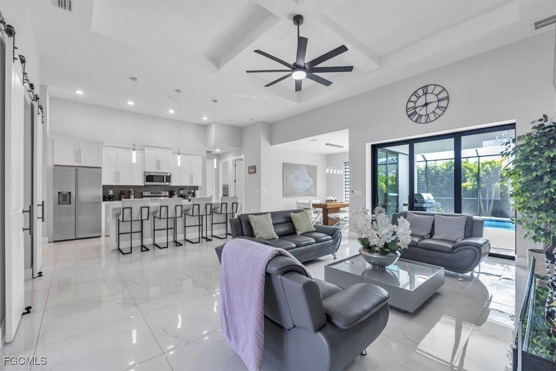 House in Cape Coral, Florida, United States 5 - 16882047