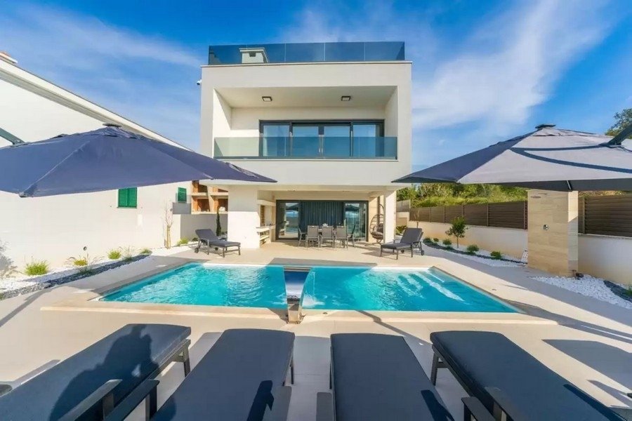 Villa in Zaton, Zadar County, Croatia 2 - 16880438