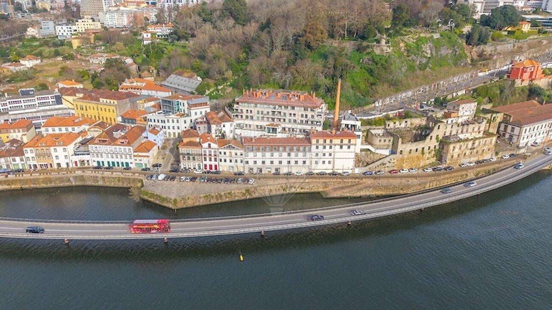 Apartment in Cedofeita, Santo Ildefonso, Se, Miragaia, Sao Nicolau e Vitoria, Porto District, Portugal 1 - 16840070