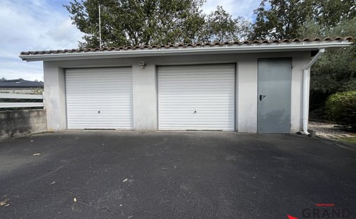 Castle for Sale in Mérignac, Nouvelle-Aquitaine, France