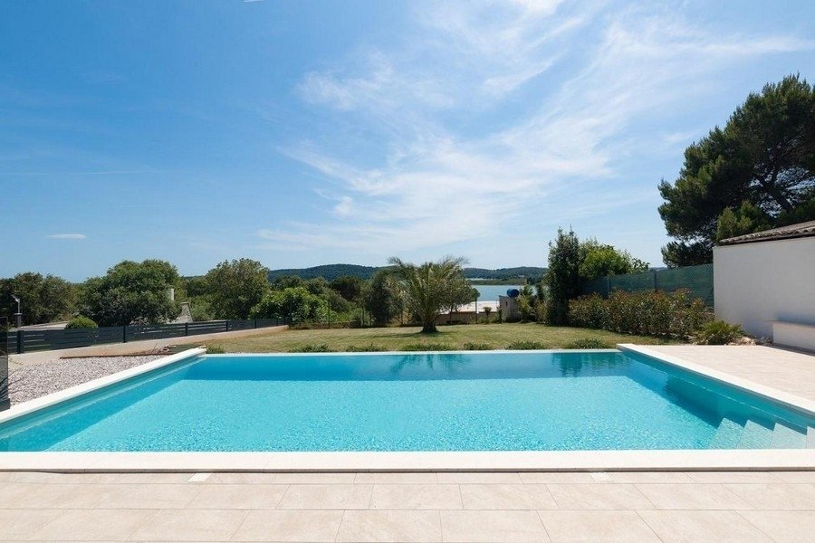 Villa in Medulin, Istria County, Croatia 2 - 16880583