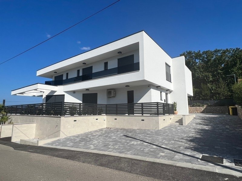 House in Njivice, Primorje-Gorski Kotar County, Croatia 2 - 16880429
