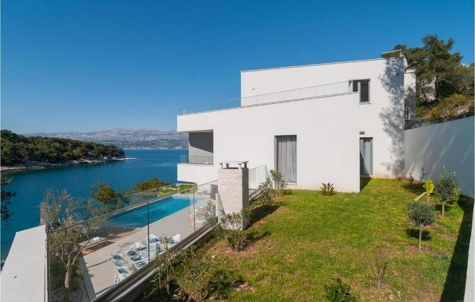 Villa in Lokve, Split, Split-Dalmatia County 3 - 16880394