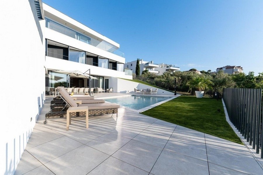 Villa in Sibenik-Knin County, Croatia 4 - 16880312
