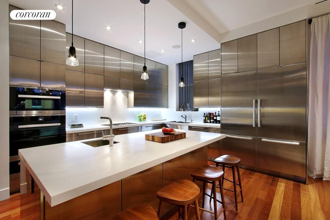 Condo in New York, New York, United States 4 - 16881256