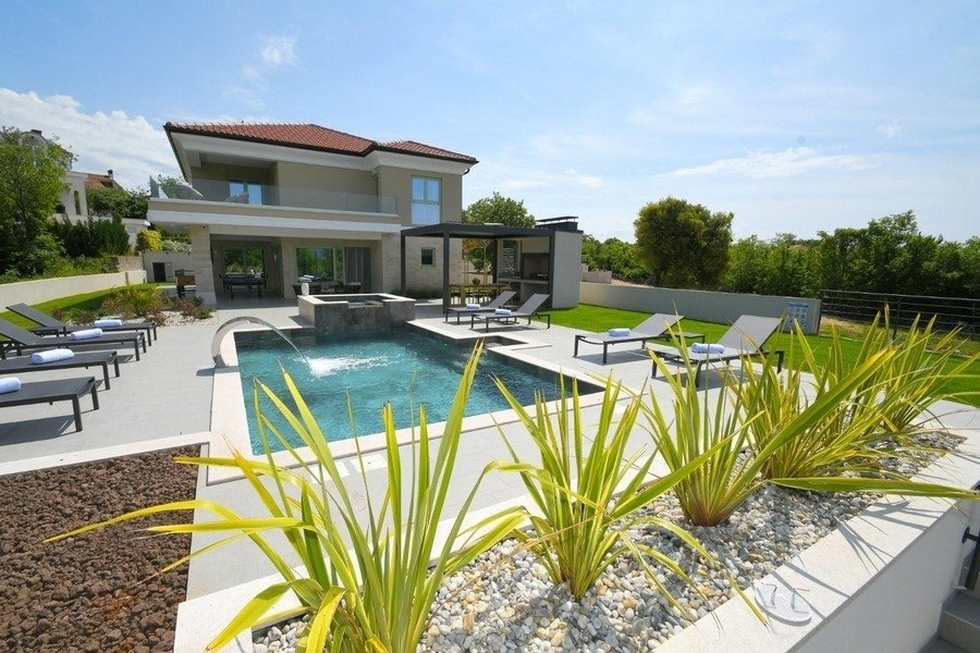 Villa in Vrh, Primorje-Gorski Kotar County, Croatia 2 - 16880548