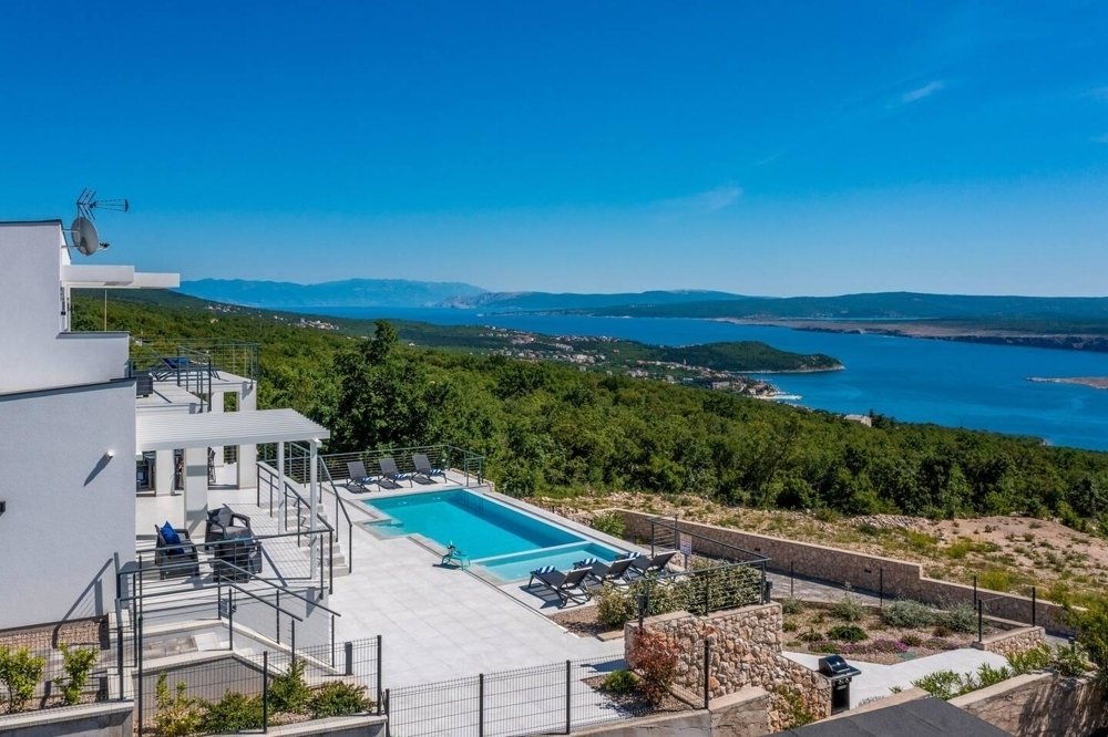 Villa in Grad Crikvenica, Primorje-Gorski Kotar County, Croatia 3 - 16880190