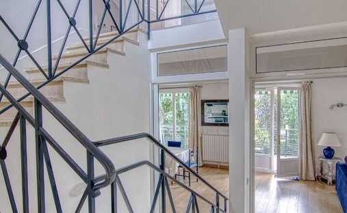 Castle for Sale in Versailles, Île-de-France, France