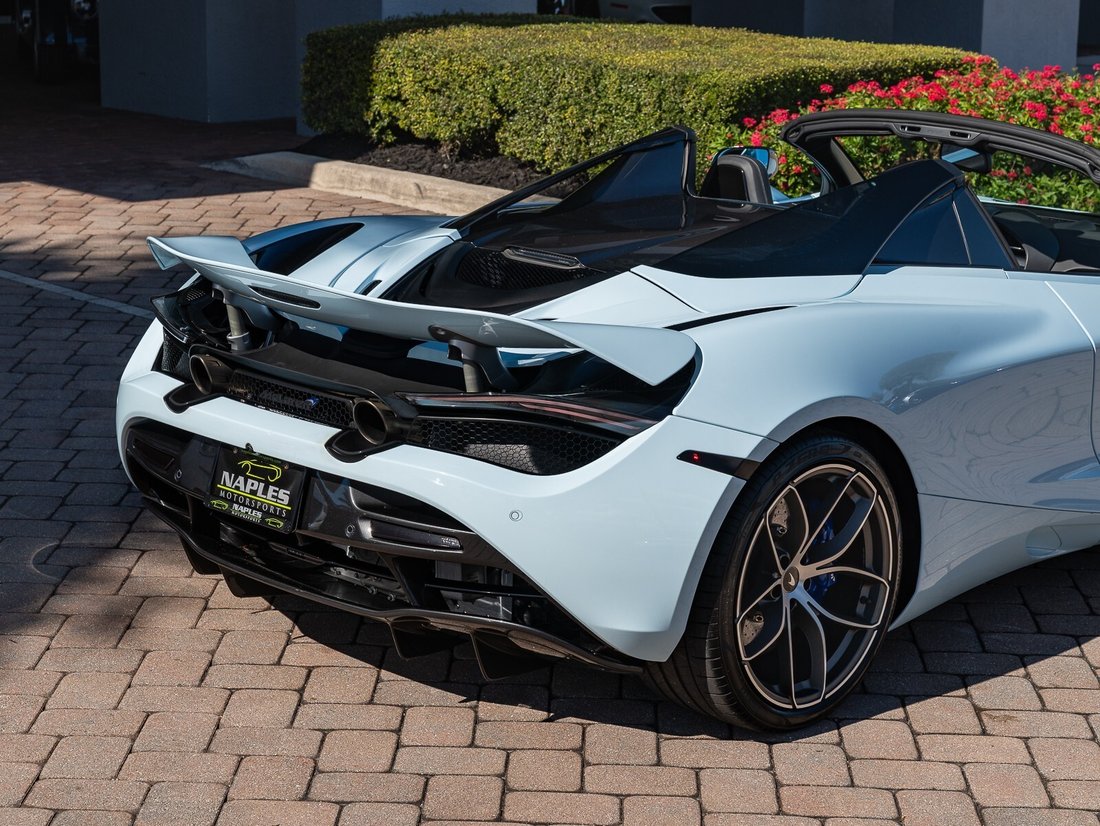 Cabriolet in Naples, FL 3 - 16869334