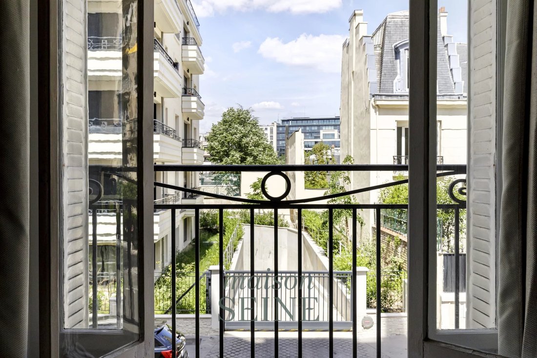 Apartment in Saint James-Général Koenig, Neuilly-sur-Seine, France 1 - 16880277