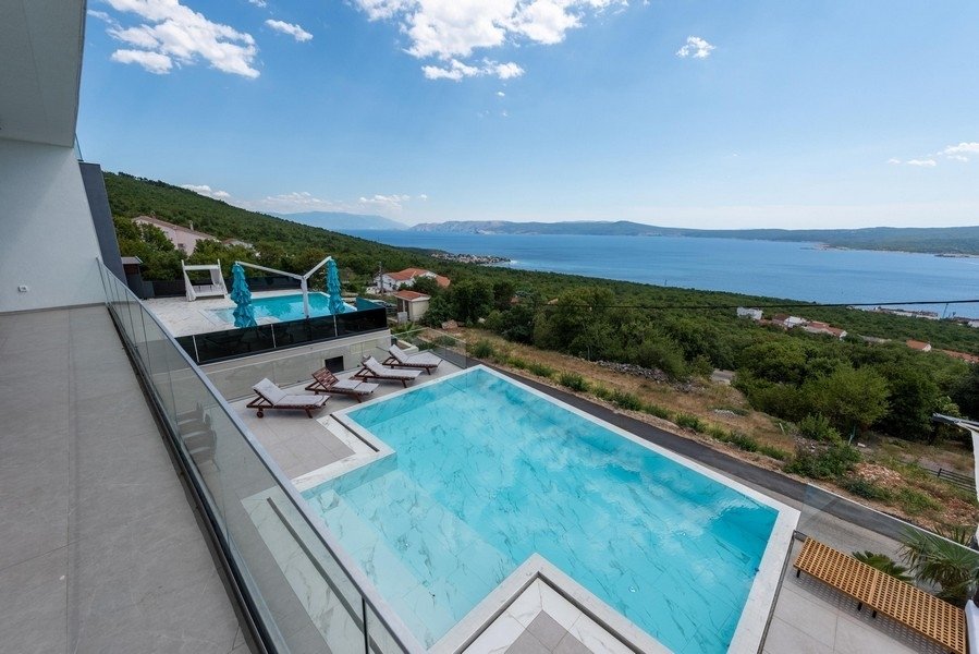 Villa in Grad Crikvenica, Primorje-Gorski Kotar County, Croatia 2 - 16880227