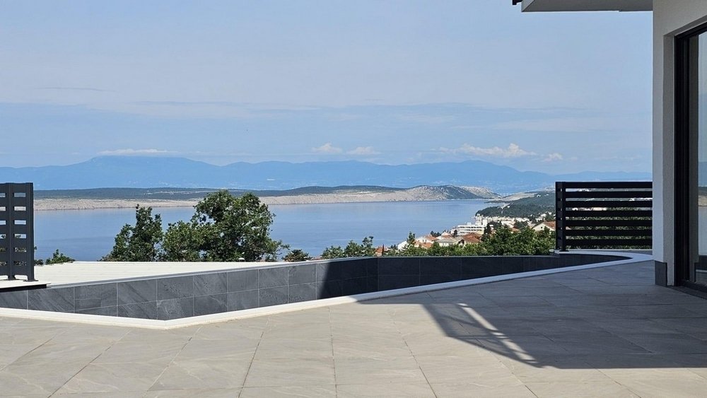 Villa in Grad Crikvenica, Primorje-Gorski Kotar County, Croatia 1 - 16880453