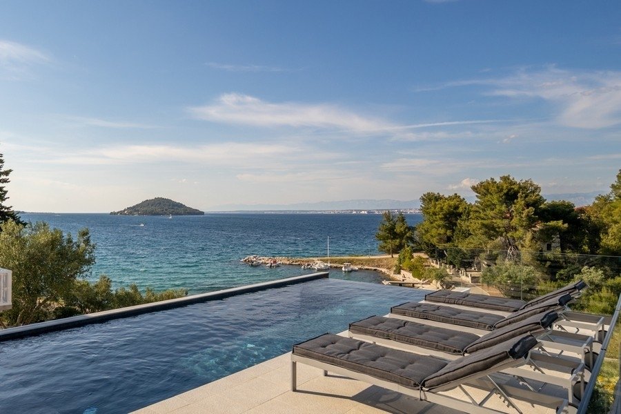 Villa in Sutomiscica, Zadar County, Croatia 2 - 16880286