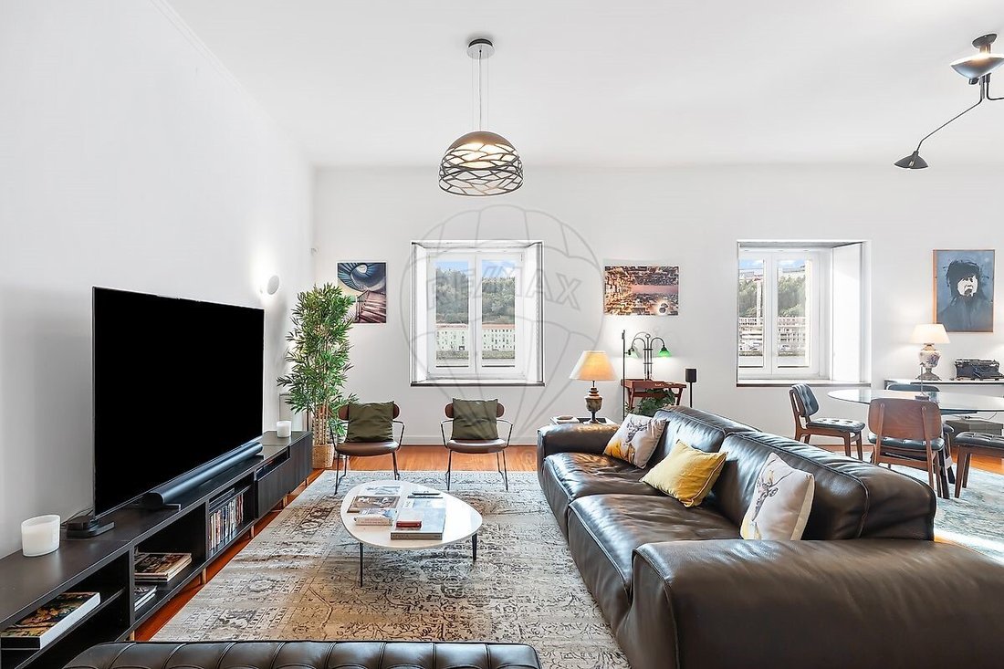 Apartment in Cedofeita, Santo Ildefonso, Se, Miragaia, Sao Nicolau e Vitoria, Porto District, Portugal 5 - 16840070