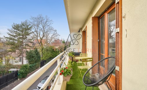 Château For Sale, 15 Rooms Le Vesinet 78110