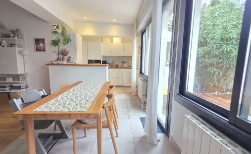 Castle for Sale in Bordeaux, Nouvelle-Aquitaine, France