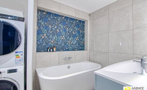 Castle for Sale in Versailles, Île-de-France, France