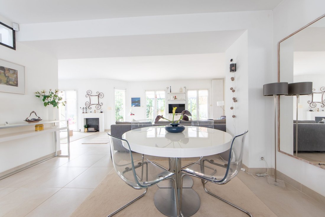 House in Antony, Ile-de-France, France 1 - 16877752