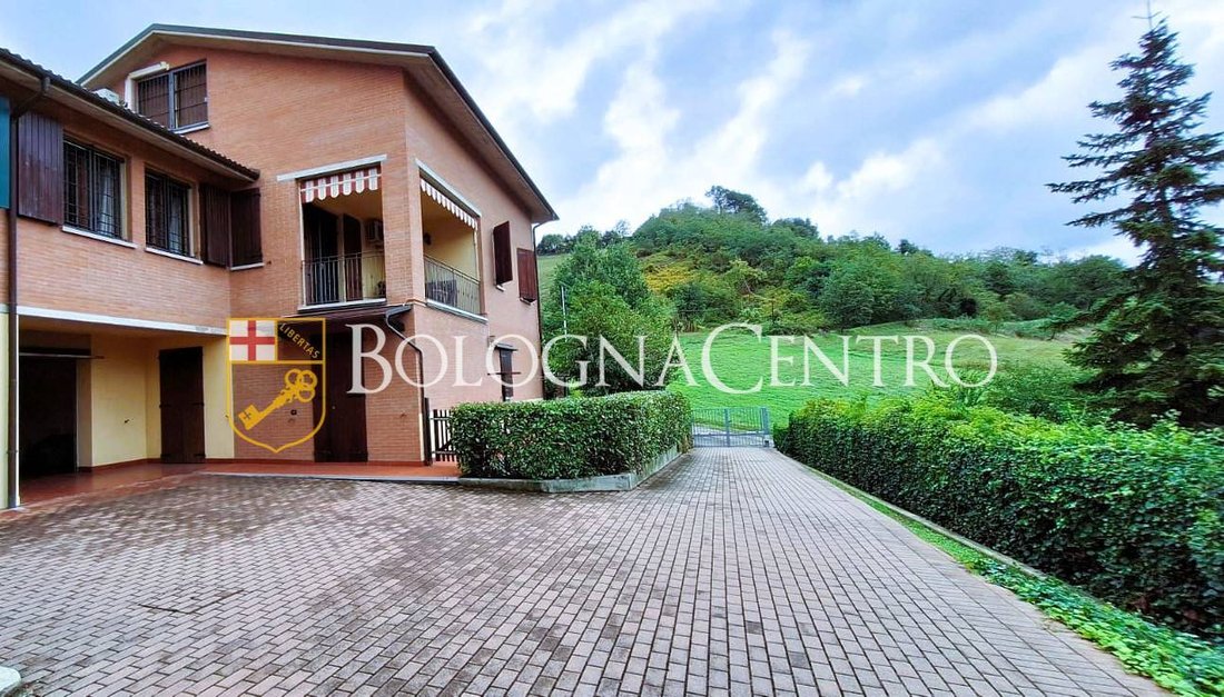 Villa in Monte San Pietro, Emilia-Romagna, Italy 2 - 16886352