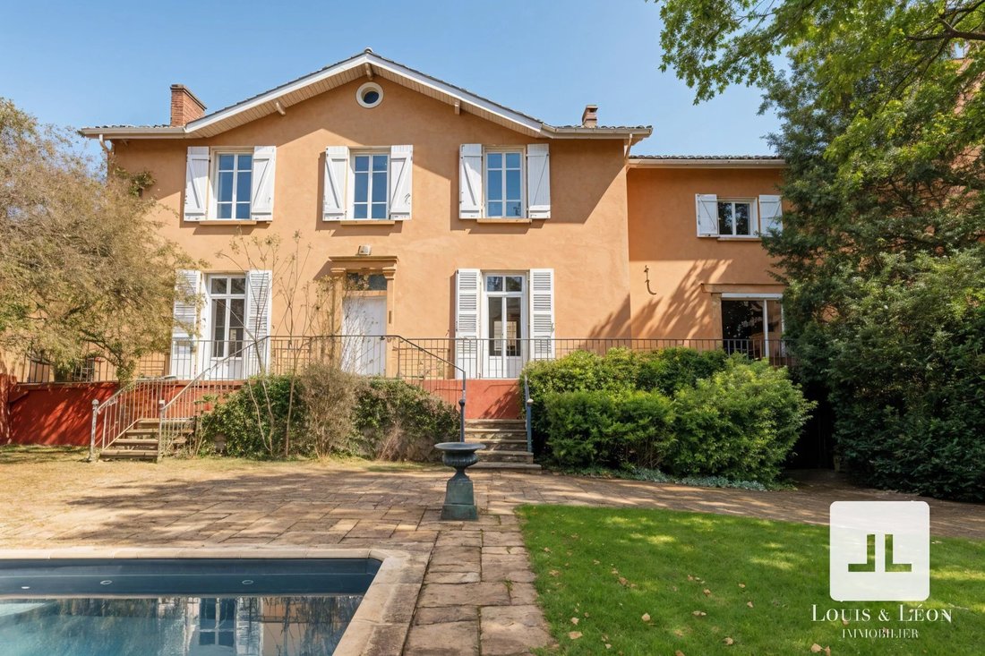 House in Lacenas, Auvergne-Rhône-Alpes, France 1 - 16888635