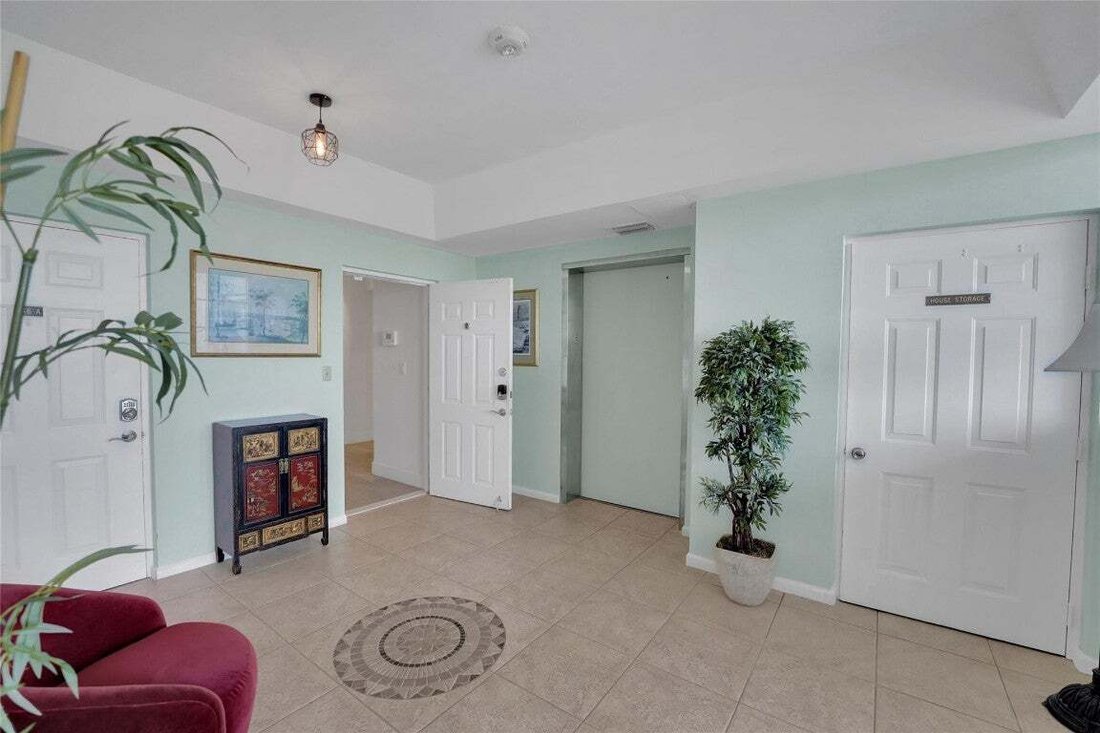 Condo in Pompano Beach, Florida, United States 2 - 16604969