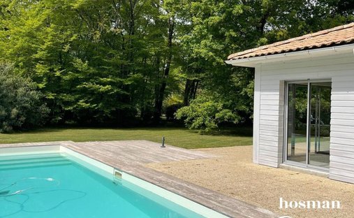 Propriété D'exception Avec 2 Maisons Indépendantes, Piscine Et Jardin Paysager