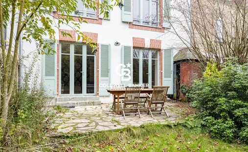 Vendée (85) 18th Century Listed Chateau Estate Of 42 Hectares