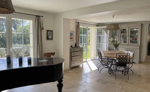 Chateau In Provence With Guest House And 13 Ha Land