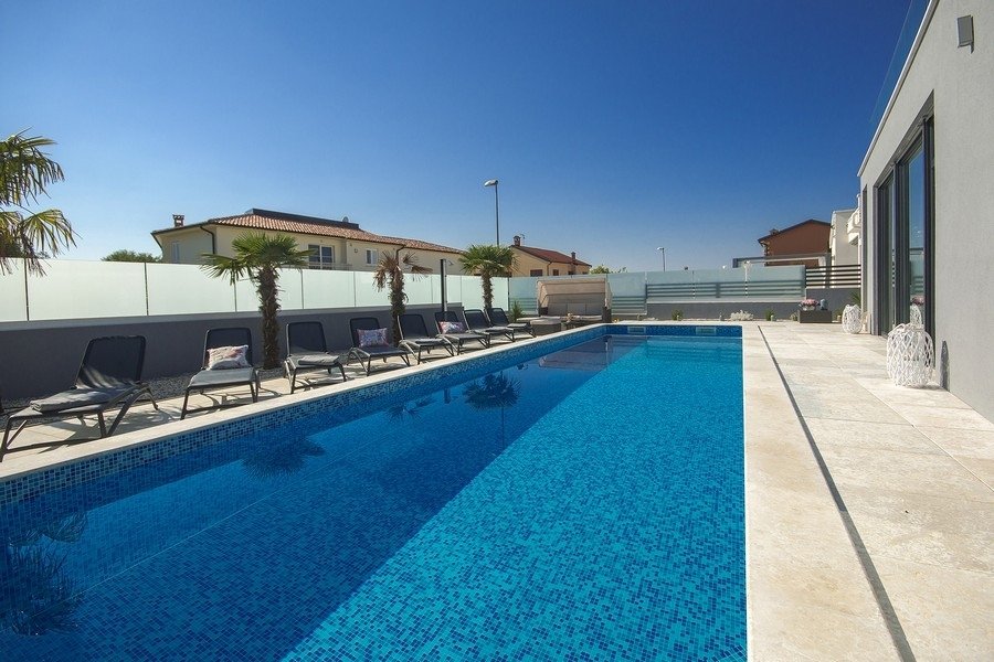 Villa in Porec, Istria County, Croatia 4 - 16880727