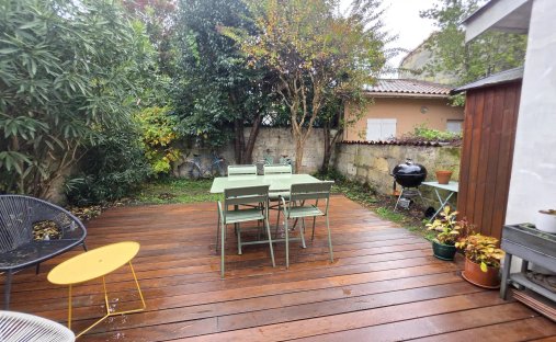 Castle for Sale in Bordeaux, Nouvelle-Aquitaine, France