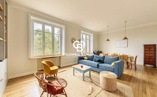 Vendée (85) 18th Century Listed Chateau Estate Of 42 Hectares