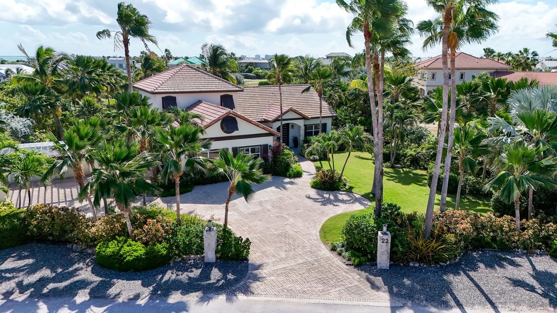 Casa in West Bay, West Bay, Isole Cayman 1 - 16880165