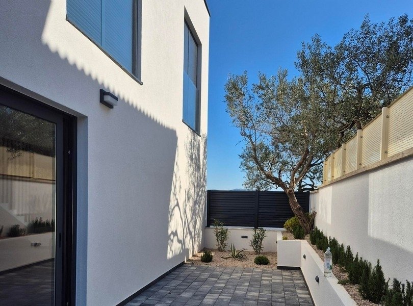 Apartment in Murter, Sibenik-Knin County, Croatia 2 - 16880720