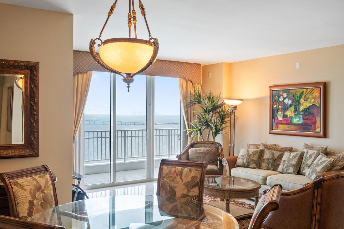 Condo in Miami, Florida, United States 4 - 16634328