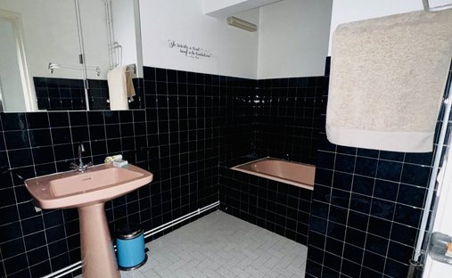 Vendée (85) 18th Century Listed Chateau Estate Of 42 Hectares