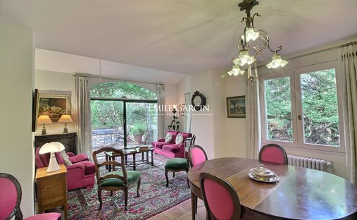 Castle for Sale in Aix-en-Provence, Provence-Alpes-Côte d'Azur, France