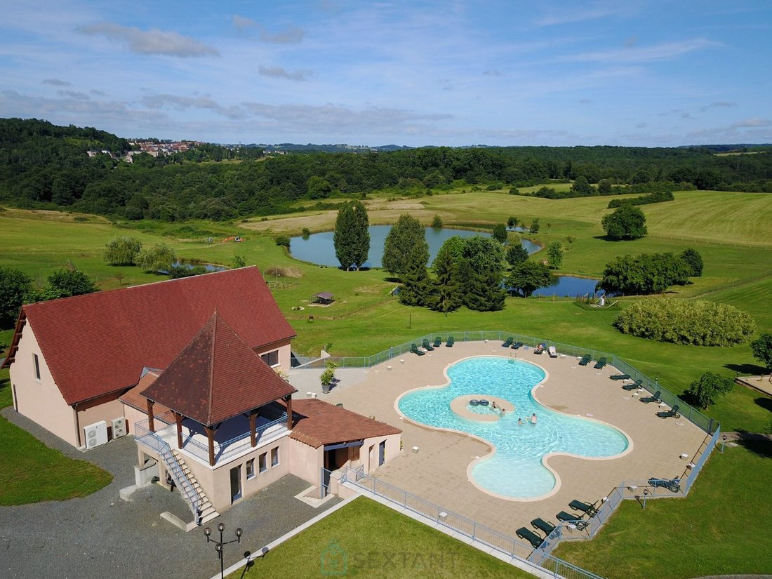 Hautefort, Nouvelle-Aquitaine, France 3 - 16883919