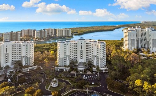Condo in Bonita Springs, Florida, United States 1