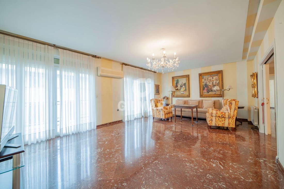 Apartment in Casco Antiguo, Seville, Spain 4 - 16872045
