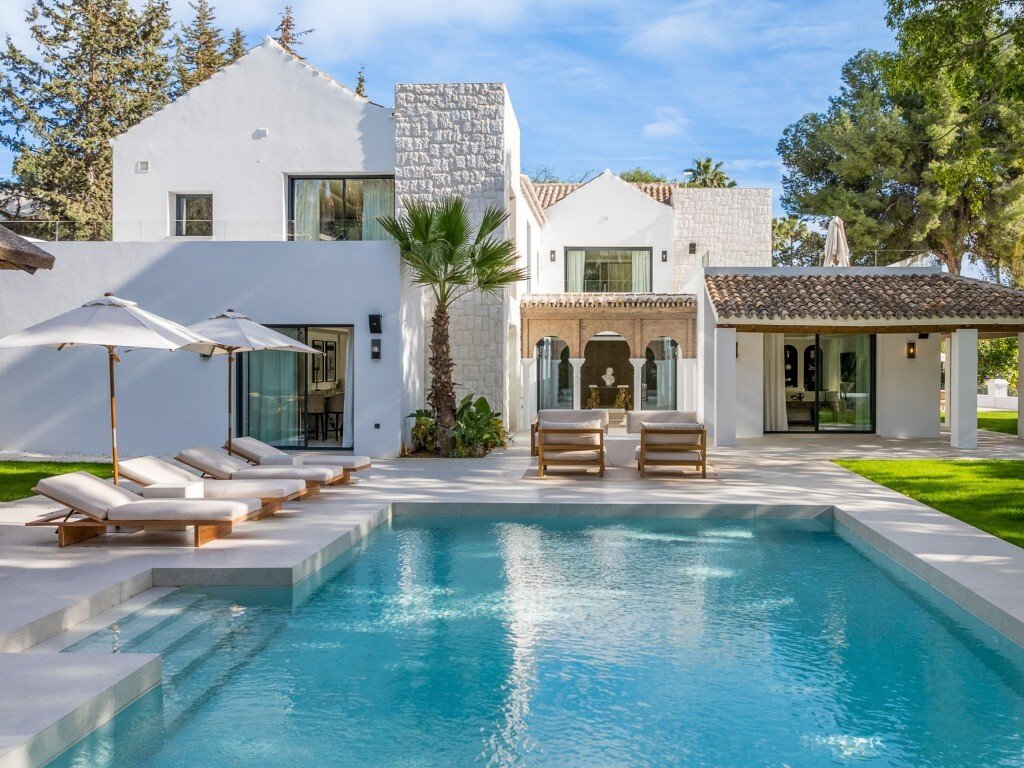 Villa in Puerto Banus, Marbella, Spain 1 - 16881420