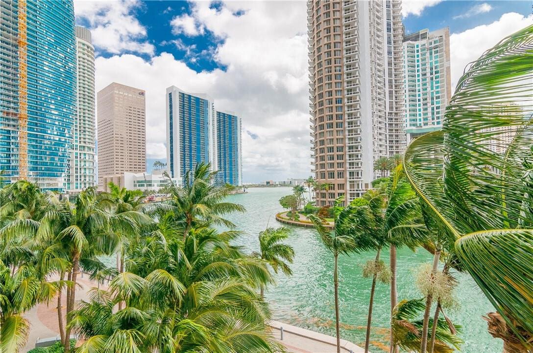 Condo in Miami, Florida, United States 1 - 16634366