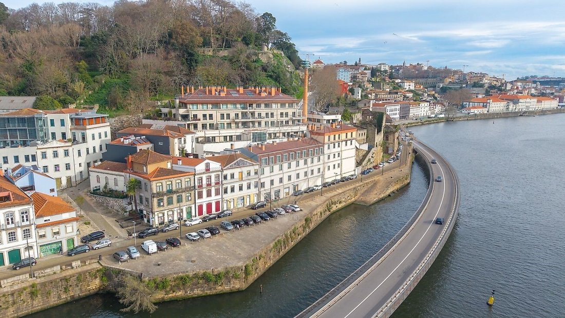 Apartment in Cedofeita, Santo Ildefonso, Se, Miragaia, Sao Nicolau e Vitoria, Porto District, Portugal 2 - 16840070